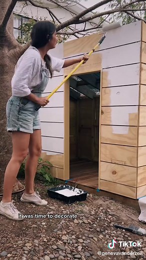 Replying to @Tarla Moede part 2 of making a Peppa Pig cubby house for the back yard. #AD #DIY #britishpaints #bunnings #bunningsinspo #cubbyhouse #diycubby #cubbyproject #playhouse #woodworking