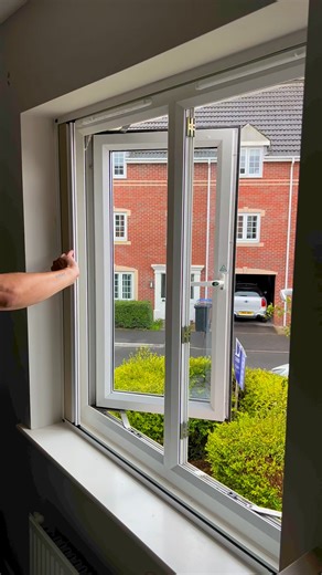 13K views · 77 reactions | Blind Screen™️ something different…. #blindscreen #innovation #gamechanger #thermal #blackout #blinds #fbreels | Blind screen | Facebook