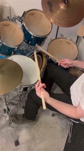 Fun on snare! 🥁🤓 #drums #drumroll