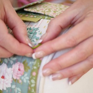 13 shares | 臨 Say Goodbye to Craft Chaos! Discover the organiser sewists worldwide love—the Smart Sofa Station. Beautiful, customisable, and easy to make with our downloadable pattern & clear video tutorials. Reclaim your creative space in comfort and style today! | Arabesque Scissors | Facebook