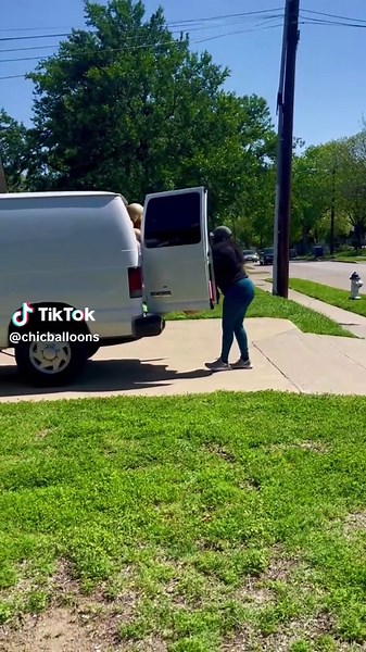 chicballoonsdtx on TikTok