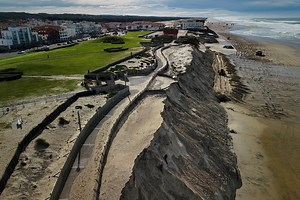 Biscarrosse : les images saisissantes de la promenade effondrée
