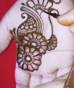 209K views · 1K shares | Beautiful mehndi design - simple and easy henna designs for hands it's our easy mehndi design video tutorial for girls hope it's helpful video for you mehndi artist : mehndi planet | Mehndi Planet | Facebook