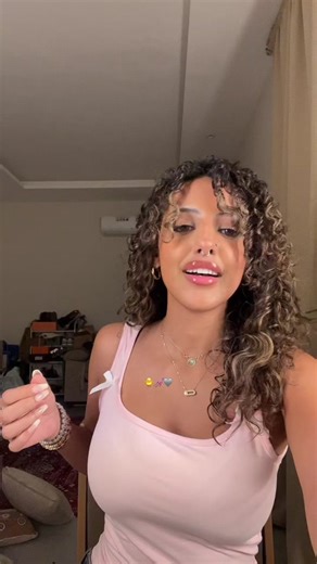 Curly Hair Tutorial for Bubbly Styles