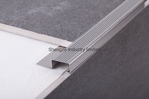 [Hot Item] Metal Stainless Steel Corner Floor Tile Edging Trim for Porcelanato Ceramic Wall