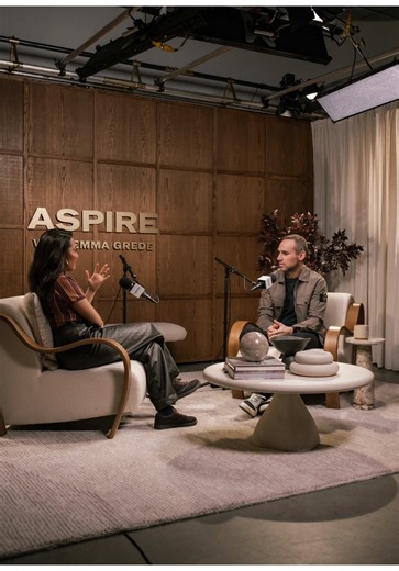You don’t have to be the smartest person in the room. Michael Rubin said it himself—his SAT score was “really bad.” And instead of pretending otherwise, he built his entire approach around that truth. “I’ll just outwork everyone.” No ego. No excuses. Just a decision. There’s something really important in that—he didn’t focus on what he didn’t have. He got very clear on what he could control: how hard he works, how he shows up for people, and how long he’s willing to stay in the game. Most people