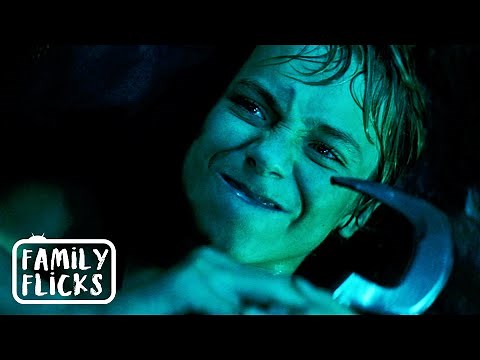 Peter Pan vs Captain Hook | Peter Pan (2003) | Family Flicks