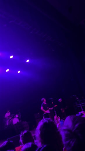 Concert Highlights: Inhaler Performs 'Billy' Live