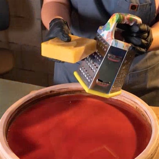 42K views · 48 reactions | Slice of creativity: crafting delicious DIY epoxy pizza clock! | 5-Minute Crafts Play | Facebook