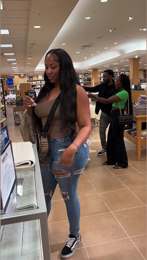 Nice, big and round 👀🤣 Itsjati | ItsJlewis