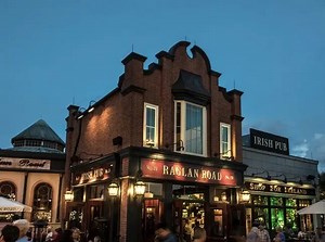 Raglan Road Irish Pub is Celebrating Thanksgiving with a Special Feast | Chip and Company