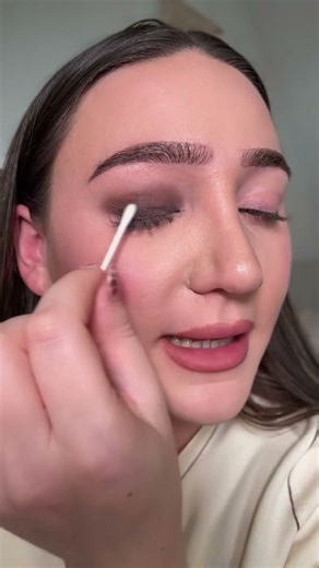 Easy Sparkly Eye Makeup | Soft Shimmer, Bright Eyes & Effortless Glam ✨