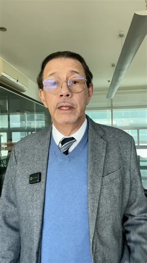 ¿Qué se puede hacer con la casa intestada y sin papeles del abuelo? 🤔 El Lic. Sergio Zepeda, nuestro notario, nos explica☝🏼. En la Notaría 16 guiamos tus operaciones para que sean claras, seguras y eficaces 🫱🏼‍🫲🏽. Somos los aliados legales que necesitas para lograr tus metas de forma rápida, clara y estratégica. Más de 50 años al servicio de nuestros clientes. Te esperamos en la Notaria 16 ✍🏼. 📍Boulevard Bernardo Quintana 9800 - Interior B 103, Planta Baja. Colonia Centro Sur, Querétaro,