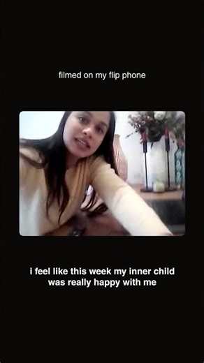 life through my flip phone 💗 #flipphone #analog