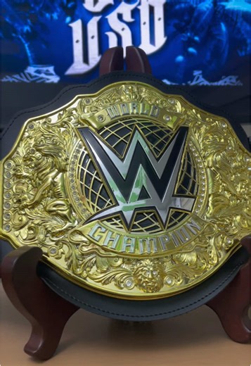 Unboxing the 2023 WWE World Heavyweight Championship Toy Belt