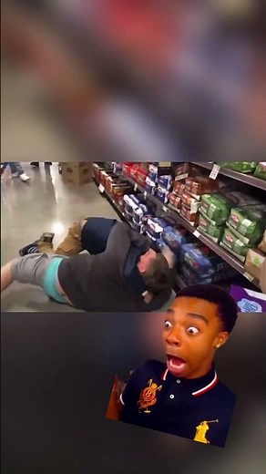 Pred Actually Fights Back ?? 😯😯