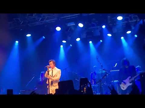 Harry Styles Adore You Live In London