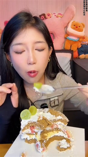 5.7K views · 122 reactions | Delicious Mini Cakes  Moon Moon Asmr | Moon Moon Asmr | Facebook