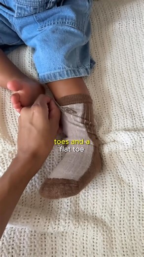 🧦 Wrap those little feet in the warmth of merino wool! Our 84% Merino socks are perfect for fall & winter adventures! ✅ Breathable and naturally moisture wicking (without the chemicals) ✅ Full cushion for extra support and durability ✅ Flat toe seam for maximum comfort ✅ Ethically crafted in Portugal These socks sell out quickly every year! Grab them early to see why: https://www.qforquinn.com/.../merino-wool-socks-toddler-kids Please note our wool socks do not undergo any additional treatment 