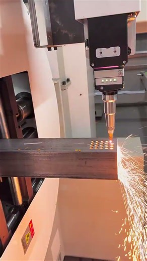 The 520 heavy-duty laser tube cutter can also achieve such silky smooth #trendingshorts #viralvideo