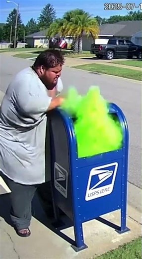 Instant Regret: Guy Opens Mailbox to Steal Mail – Green Powder Dynamite Explodes on Him!” 💚🧨