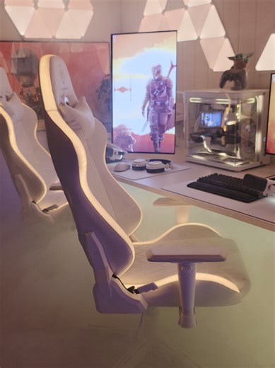 I ❤️ this MANDALORIAN PC-SETUP with RGB and LOW-FOG 😍💨🔥🎮 @afigames @afigames_andreas . . . . #starwars #mandalorian #gamingroom #gamingsetup #pcgaming