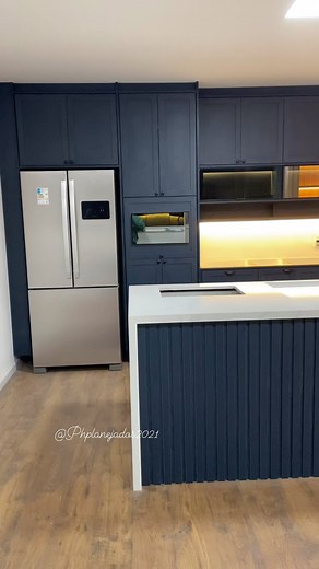 PH Planejados on Instagram: "✅Projeto incrível executado em mdf azul petróleo e mdf cumaru trend🔥🔥🔥"