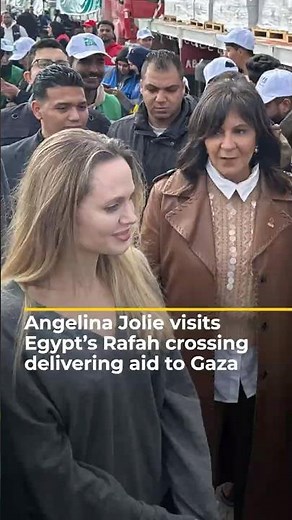 Angelina Jolie visits Egypt’s Rafah crossing that’s delivering aid to Gaza | AJ #shorts