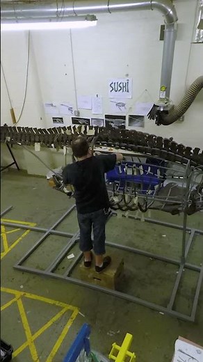 How to build a Jurassic sea dragon skeleton #NHM #Jurassic #reptiles