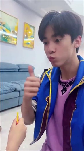 唐老六看不见了！唐舞麟一直对她恶作剧！#斗罗大陆 #唐舞桐与唐老六 #小舞 #唐舞麟 #唐三 #唐老