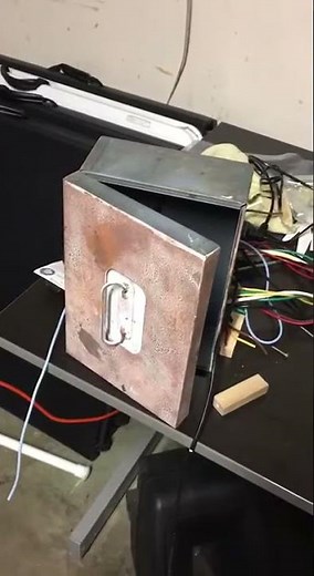 Exploding Fuse Box Prop prebuilt #1