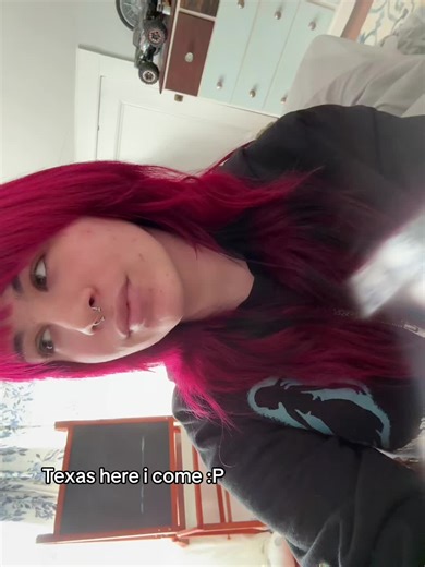 ༒ 𝕱𝖊𝖓𝖎𝖝 ༒ (@phoenix.phish)’s videos with Bulletproof Love - Pierce The Veil