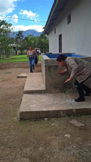 Suegra Se Esconde Al Ver Lo Que Está Pasando #todomundo #reflexionesdelavida #karma #reflexion #dram