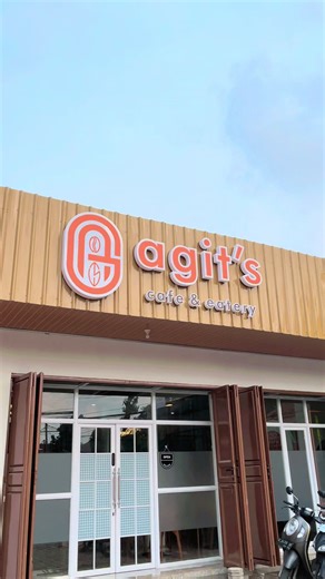 Agit's Cafe and Eatery: Tempat Hits di Batang