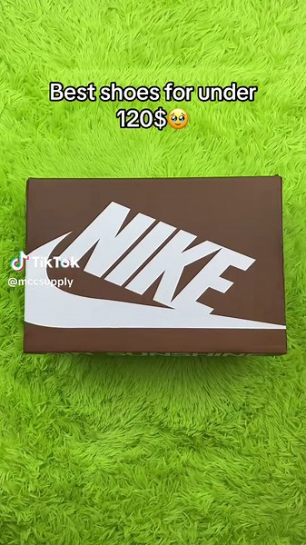 Bet you havent seen these Nike SB dunks out on the street. Let me know what you think!⬇️ #unboxing #unboxingshoes #nikesbdunk #dunkslow #customshoes Unboxing shoes Sneaker collection Nike SB dunks Best shoes of 2023