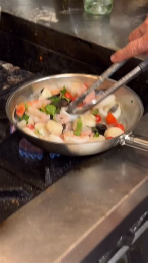 La Molisana on Instagram: "En préparation de bons plats savoureux rien que pour vous 🤌🏼💚✨ Venez-vous nous rendre visite aujourd’hui? 📍1014 Rue fleury est . . #lamolisana #montreal #promenadefleury"