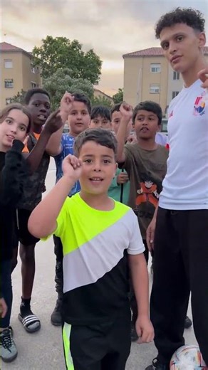 TUTORIAL DE FREESTYLE FUTBOL CANTANDO