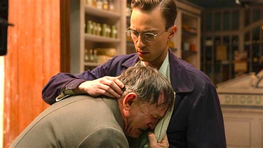 QUEER Trailer: Daniel Craig and Drew Starkey Get Sensous in Luca Guadagnino’s Surreal Film