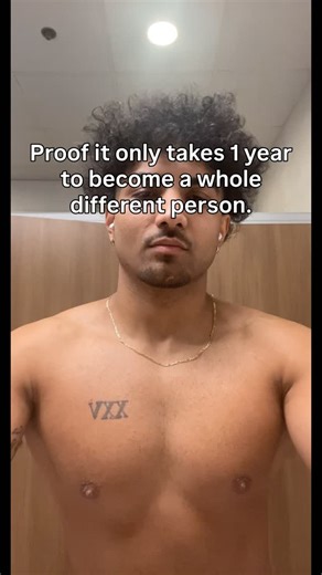 Jacob Miraldo | Fat Loss Coach 🇨🇦 on Instagram: "All it takes is a year of commitment and it’s so worth it. New years kicked off and I’m looking to help men who go to the gym look the part for their efforts Structured Workout + cardio plans, accountability/check ins and meals+supp advice Dm me let’s get started 🤝"
