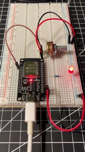 ESP32 Potentiometer Controls LED Brightness 💡 #diy #esp32 #arduino #led