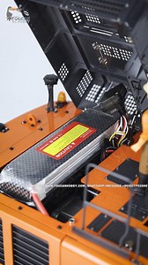 The details of this 1/14 scale RC hydraulic excavator Hitachi ZX490 must be impressed you. Whether it's the exterior materials or the internal performance, it's the top choice! #rcmodel #rcworld #rclife #rclover #rccommunity #RC #Toucanhobby #excavator #ZX490 | Toucan RC Hobby