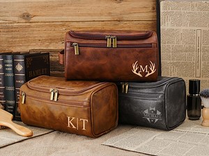 Personalized Toiletry Bag, Groomsmen Gifts-leather Toiletry Bag for Anniversaries,groomsmen or Him-laser Engraved Leather Travel Kit - Etsy