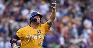 WATCH: LSU slugger Cade Beloso's father cooks up grilled gator ahead of College World Series final vs. Florida