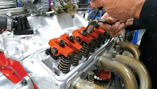 Best Small-Block Chevy Heads: Dyno Shootout!