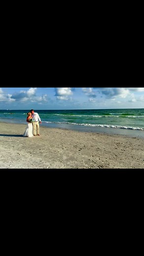A beautiful evening with a beautiful couple! Congrats to the newlyweds! 💍 | Florida Destination Weddings