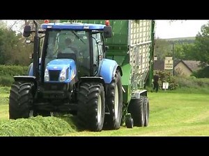 Bergmann Royal Forage Wagon in Silage NH T6080@ FTMTA Grass 2010 - johnwandersonagain