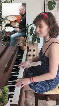 He brought the drums and my boogie became a full band 🥁🎹