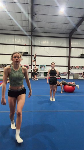 Exciting Cheerleading Jumps to Try