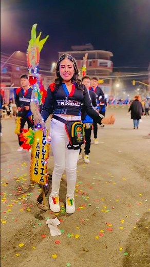 Hola ❤️‍🩹 #bolivia #baile #cholitas #cultura #danza #tobas