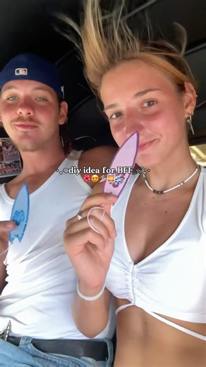 😍🏄🏻‍♀️ DIY SURFboards for Friends 🌺 Summer Idea 🌴 Cardboard Craft Tutorial #diy #surf #craft